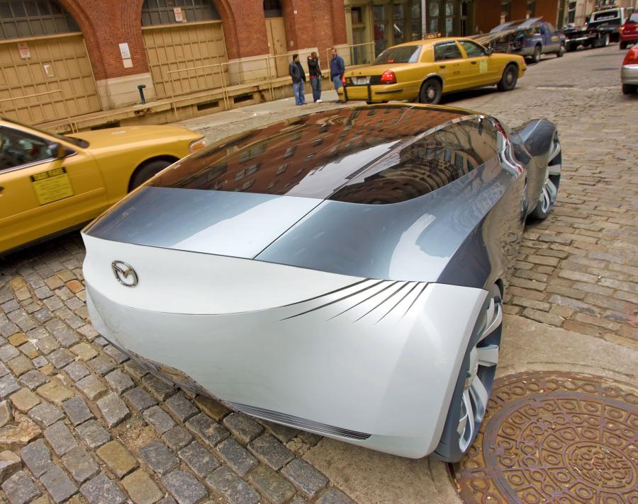  Mazda Nagare Concept 2006 года  (фото 4 из 35)